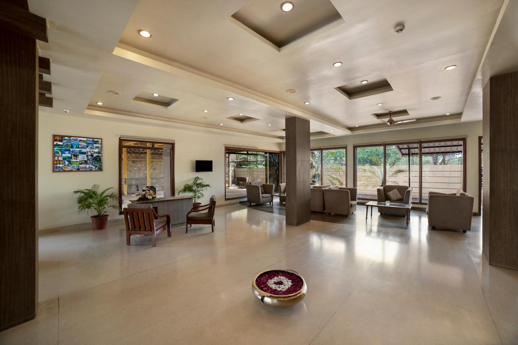 Hotel Sterling Karwar Exterior foto