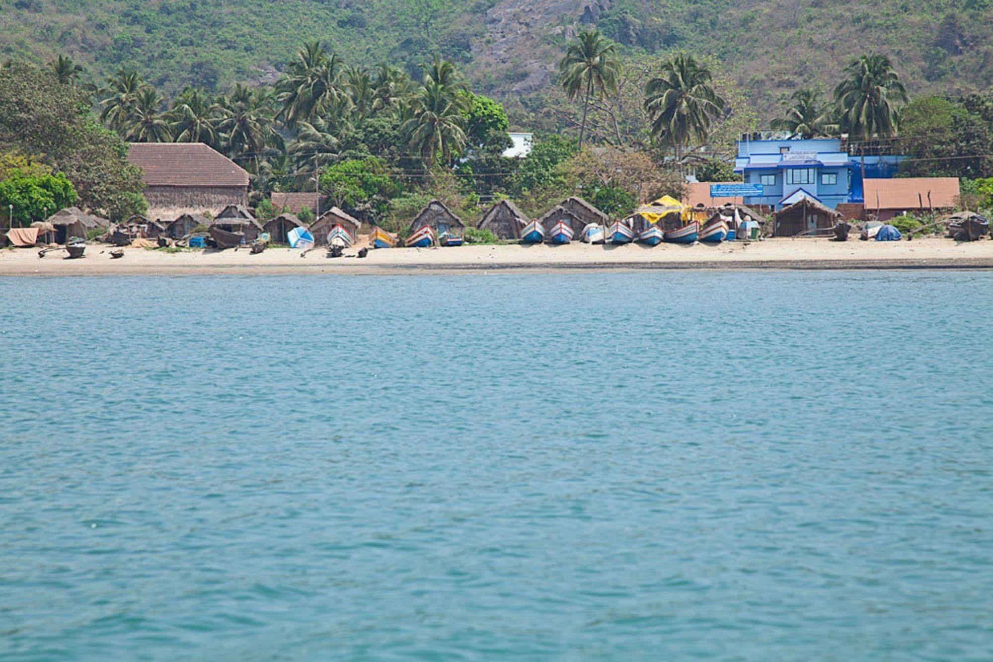 Hotel Sterling Karwar Exterior foto